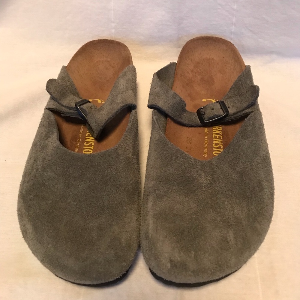 Women’s Birkenstock Suede Sandals/Clogs Size 39